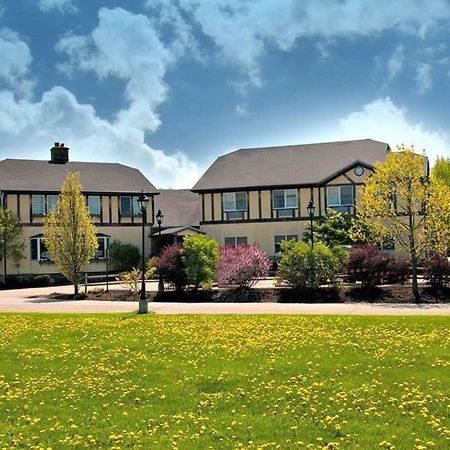 קלארקס סאמיט Camelot Restaurant & Inn מראה חיצוני תמונה